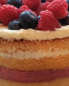 Торт Ягодно-сливочное удовольствие