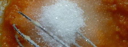 тыквенные тонкие вафли с домашней сгущенкой. Шаг 5