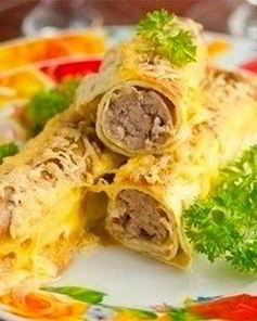 Яичные конвертики с мясной начинкой