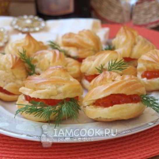 Рецепт профитролей с красной икрой