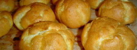 эклеры с заварным творожным кремом и клубникой. Шаг 3