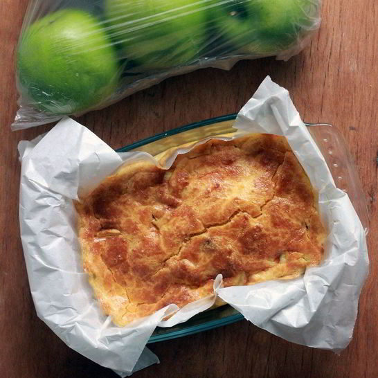 Рецепт творожной запеканки с яблоком и корицей