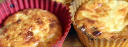 творожные мини-запеканки с бананом и изюмом. Шаг 8