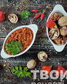 Аджика с орехами