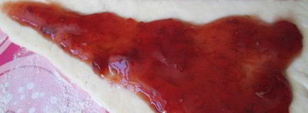 елочка с джемом из творожно-слоеного теста. Шаг 5