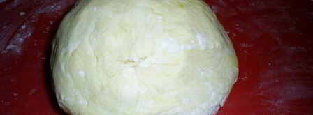 слоистые лимонные рулетики с джемом и орехами. Шаг 4