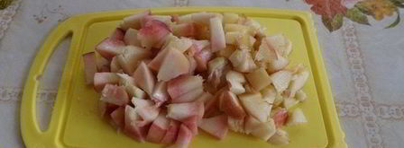 компот из персиков и красной смородины. Шаг 3