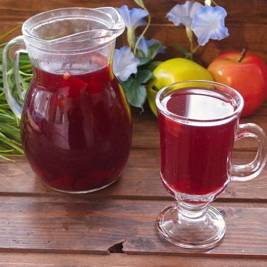 Рецепт компота из вишни и яблок