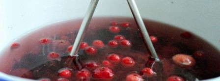 компот со сливой, клюквой и вишней. Шаг 4
