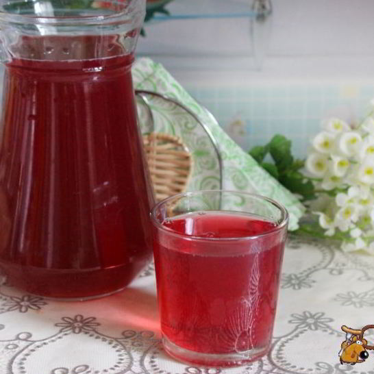 Рецепт смородинового компота с корицей