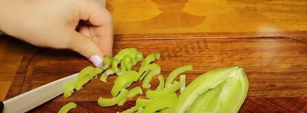 лечо в мультиварке на зиму из помидор и моркови. Шаг 4