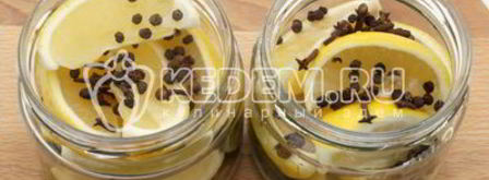 маринованные лимоны с листьями смородины. Шаг 7