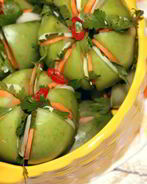 Зеленые острые маринованные помидоры