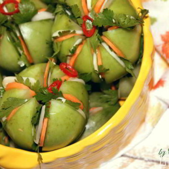 Рецепт зеленых острых маринованных помидоров