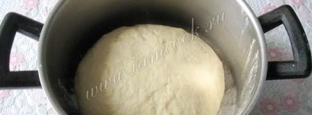 сдобный рулет с повидлом. Шаг 10