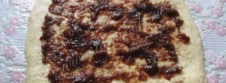 сдобный рулет с повидлом. Шаг 12