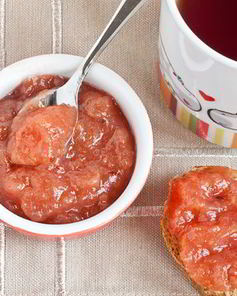 Яблочное повидло с красной смородиной