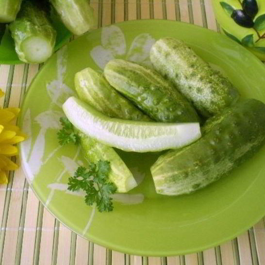 Рецепт хрустящих малосольных огурчиков