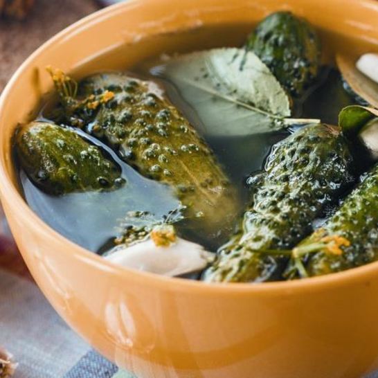 Рецепт малосольных огурчиков с хреном