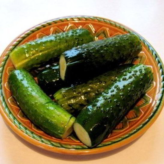 Рецепт малосольных огурцов в кастрюле