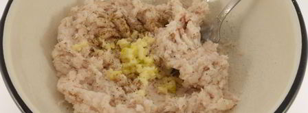 сало, перекрученное с чесноком. Шаг 4