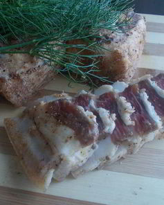 Сало соленое со специями и чесноком