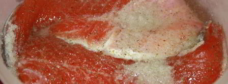 слабосоленая форель с приправами. Шаг 3