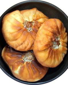 Беляш по-казахски с мясом