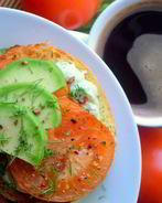 Брускетта с авокадо