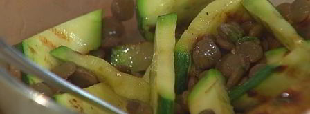 брускетта с чечевицей, фетой и цукини. Шаг 9