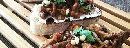 брускетта с грибами и мягким сыром. Шаг 5