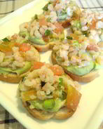 Брускетта с креветками