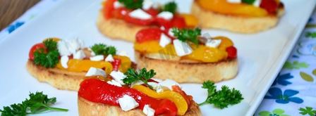 брускетта с маринованным перцем и фетой. Шаг 6