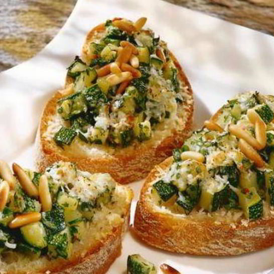 Рецепт брускетты с маринованным цуккини