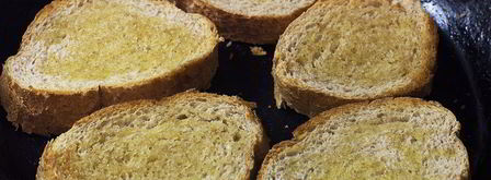 брускетта с помидорами и чесноком. Шаг 4