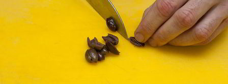 брускетта с помидорами и оливками. Шаг 4