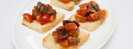 брускетта с помидорами и оливками. Шаг 11