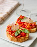 Брускетта с жареным сладким перцем
