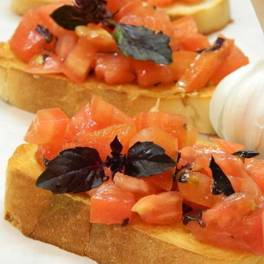 Рецепт брускетты традиционной итальянской закуска