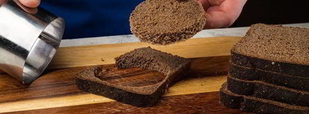 брускетты с печенью трески и муссом из авокадо. Шаг 6