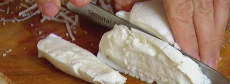 горячий бутерброд с моцареллой, шпинатом и соусом песто. Шаг 7