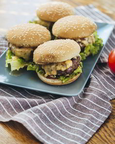 Домашние бургеры с котлетой