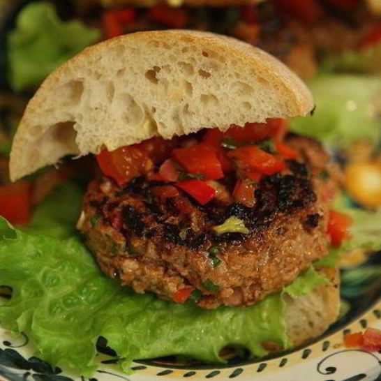Рецепт гамбургеров с ягнятиной, сладким перцем и базиликом