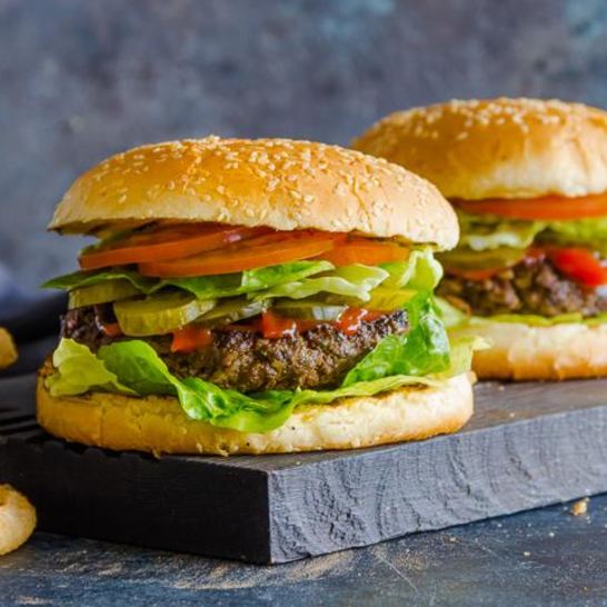 Рецепт классического бургера с луком фри