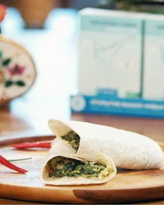 Диетический буррито с яйцом, шпинатом и грибами