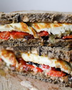 Бутерброды с баклажанами и чесноком