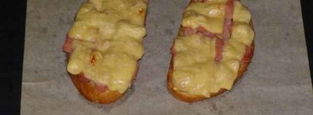 бутерброды с помидорами, ветчиной и сыром. Шаг 15