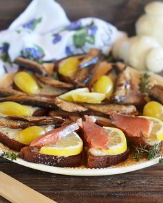 Бутерброды с помидорами