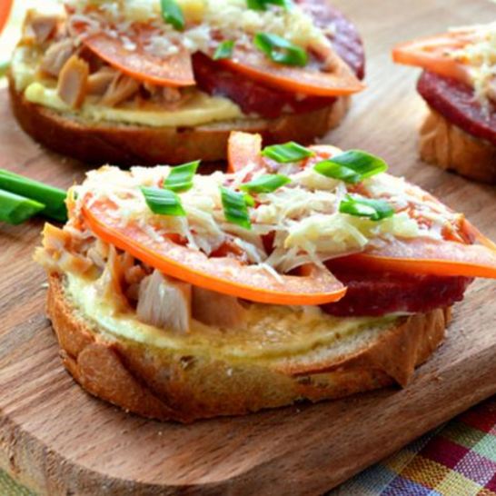 Рецепт горячих бутербродов с кальмарами