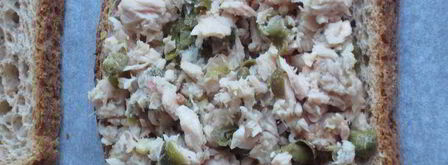 горячий бутерброд с тунцом и копченым сыром. Шаг 6